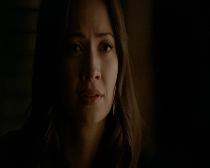 VampireDiaries-dot-nl_VampireDiaries-8x06DetouredOnSomeRandomBackwoodsPathToHell2109.jpg