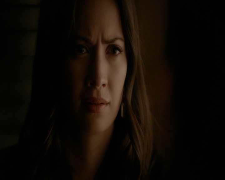 VampireDiaries-dot-nl_VampireDiaries-8x06DetouredOnSomeRandomBackwoodsPathToHell2114.jpg