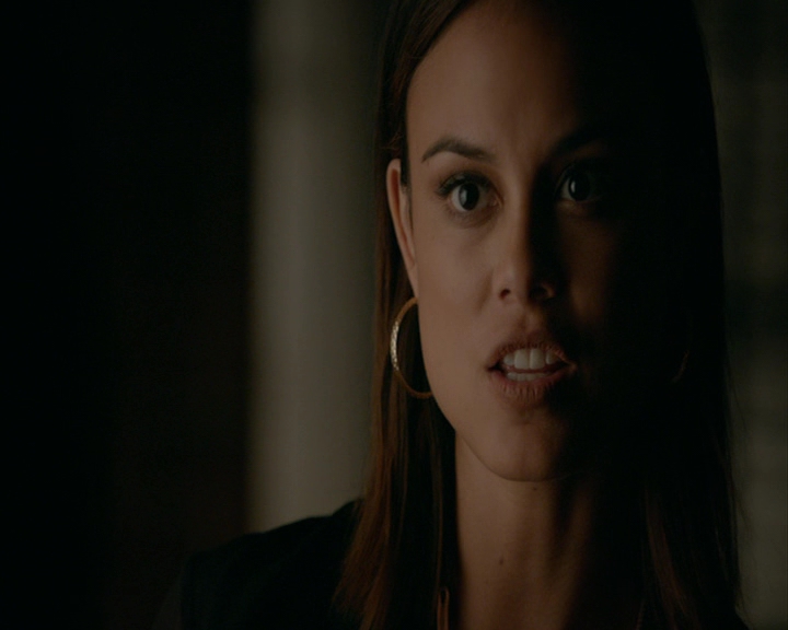 VampireDiaries-dot-nl_VampireDiaries-8x06DetouredOnSomeRandomBackwoodsPathToHell2118.jpg