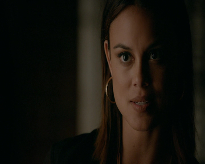 VampireDiaries-dot-nl_VampireDiaries-8x06DetouredOnSomeRandomBackwoodsPathToHell2121.jpg