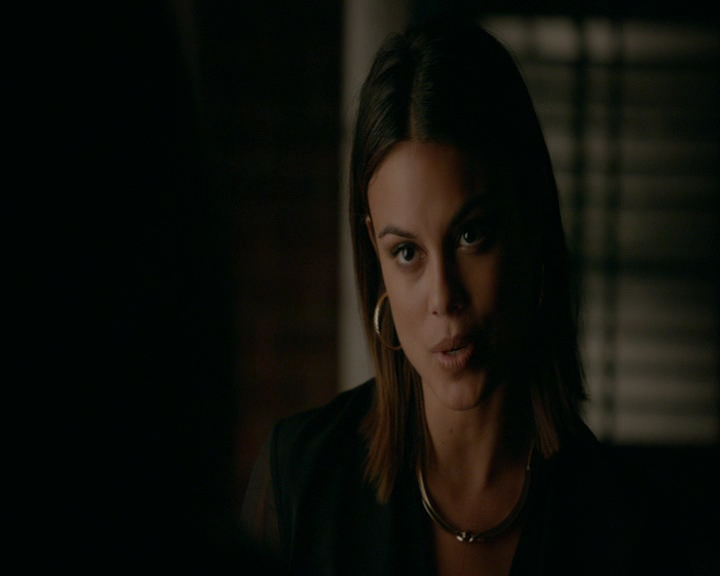 VampireDiaries-dot-nl_VampireDiaries-8x06DetouredOnSomeRandomBackwoodsPathToHell2131.jpg