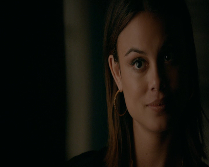 VampireDiaries-dot-nl_VampireDiaries-8x06DetouredOnSomeRandomBackwoodsPathToHell2138.jpg