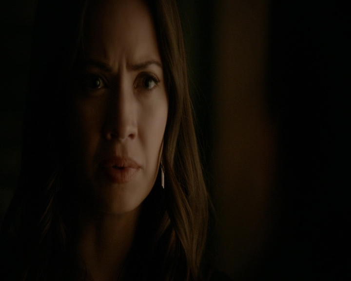 VampireDiaries-dot-nl_VampireDiaries-8x06DetouredOnSomeRandomBackwoodsPathToHell2139.jpg