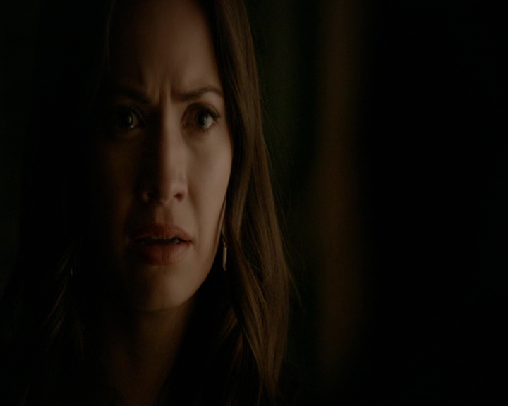 VampireDiaries-dot-nl_VampireDiaries-8x06DetouredOnSomeRandomBackwoodsPathToHell2140.jpg