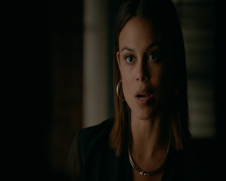 VampireDiaries-dot-nl_VampireDiaries-8x06DetouredOnSomeRandomBackwoodsPathToHell2146.jpg