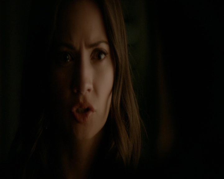 VampireDiaries-dot-nl_VampireDiaries-8x06DetouredOnSomeRandomBackwoodsPathToHell2157.jpg