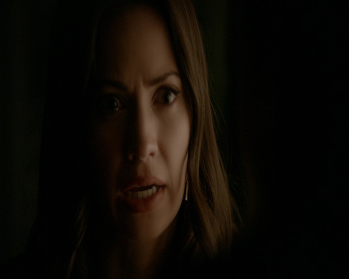 VampireDiaries-dot-nl_VampireDiaries-8x06DetouredOnSomeRandomBackwoodsPathToHell2158.jpg