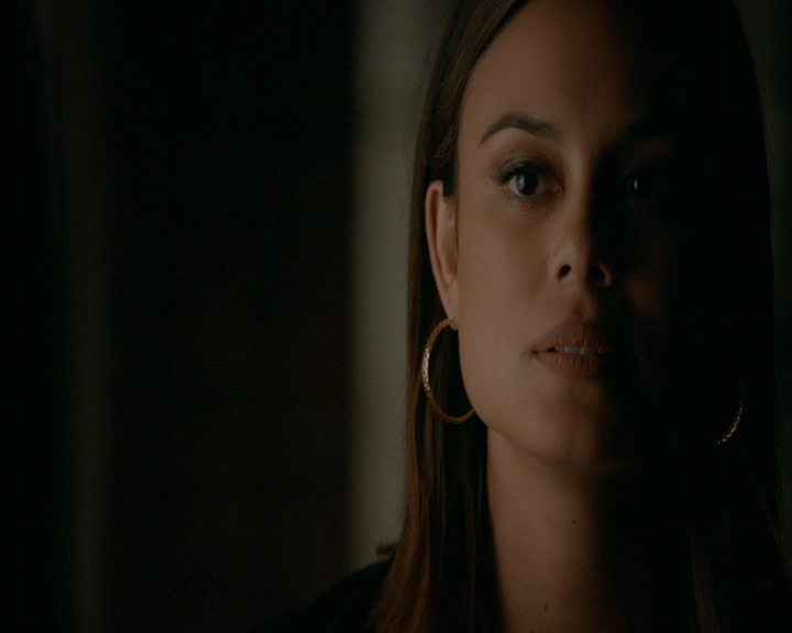 VampireDiaries-dot-nl_VampireDiaries-8x06DetouredOnSomeRandomBackwoodsPathToHell2173.jpg