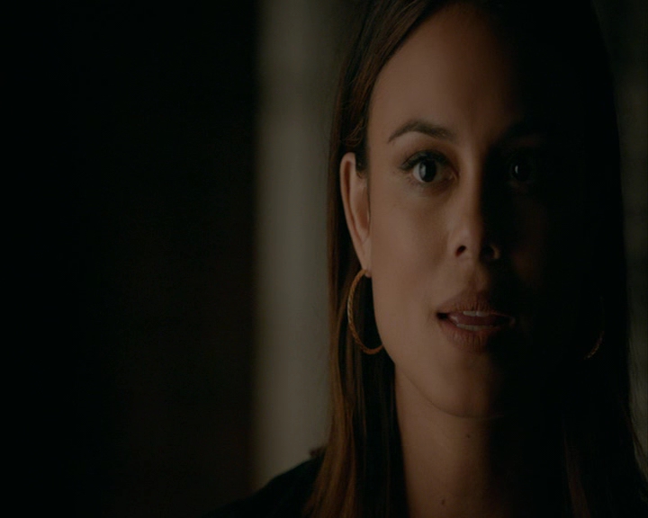 VampireDiaries-dot-nl_VampireDiaries-8x06DetouredOnSomeRandomBackwoodsPathToHell2176.jpg