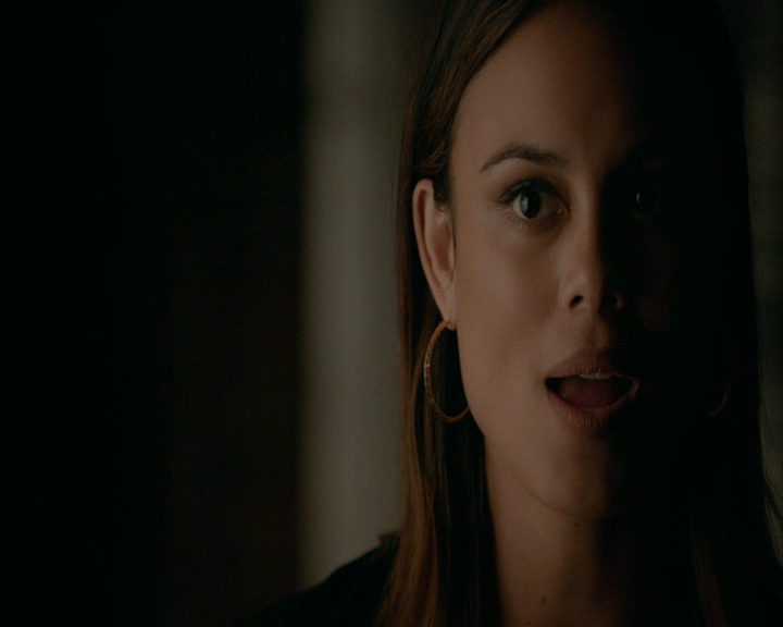 VampireDiaries-dot-nl_VampireDiaries-8x06DetouredOnSomeRandomBackwoodsPathToHell2177.jpg