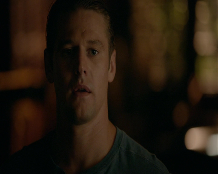 VampireDiaries-dot-nl_VampireDiaries-8x06DetouredOnSomeRandomBackwoodsPathToHell2198.jpg