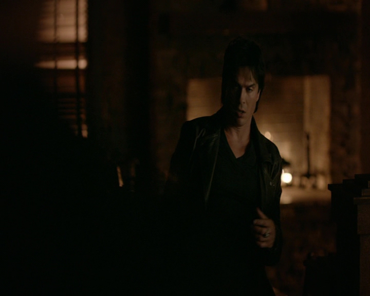 VampireDiaries-dot-nl_VampireDiaries-8x06DetouredOnSomeRandomBackwoodsPathToHell2278.jpg