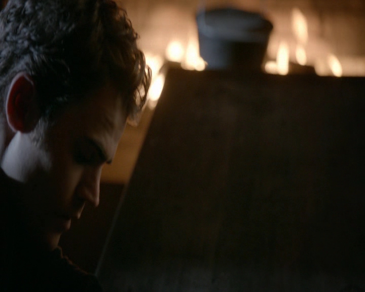 VampireDiaries-dot-nl_VVampireDiaries-dot-nl_VampireDiaries-8x07TheNextTimeIHurtSomebodyItCouldBeYou0080.jpg