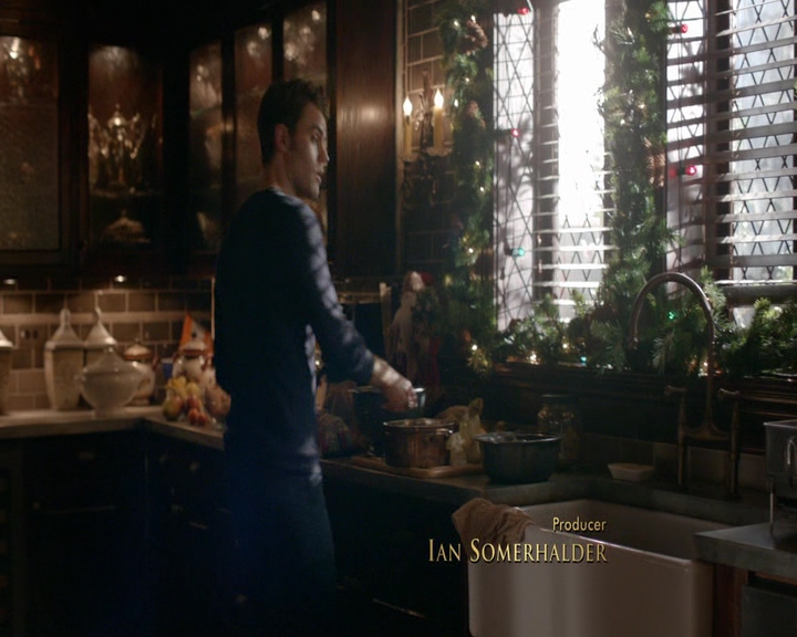 VampireDiaries-dot-nl_VVampireDiaries-dot-nl_VampireDiaries-8x07TheNextTimeIHurtSomebodyItCouldBeYou0129.jpg