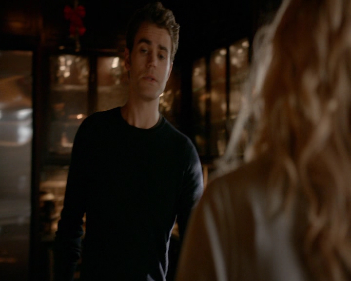 VampireDiaries-dot-nl_VVampireDiaries-dot-nl_VampireDiaries-8x07TheNextTimeIHurtSomebodyItCouldBeYou0138.jpg