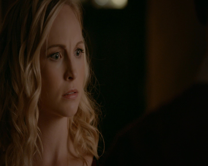 VampireDiaries-dot-nl_VVampireDiaries-dot-nl_VampireDiaries-8x07TheNextTimeIHurtSomebodyItCouldBeYou0206.jpg