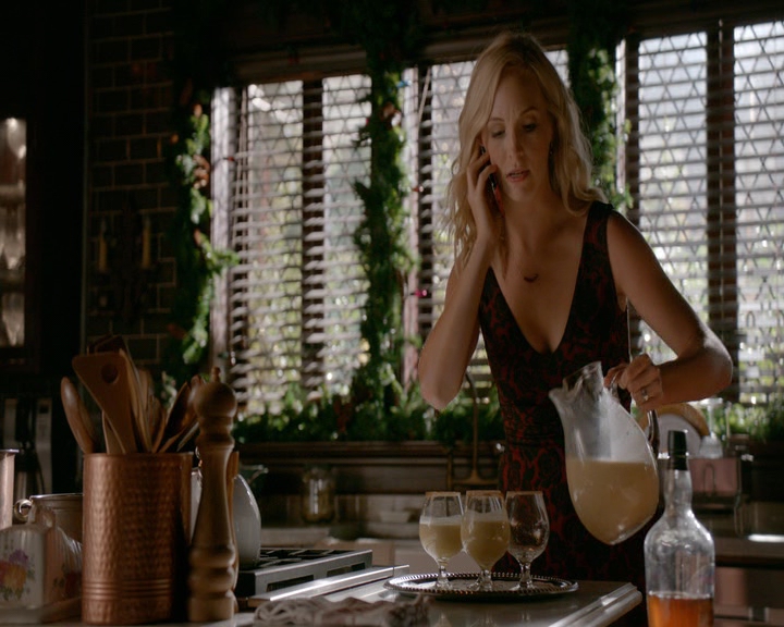 VampireDiaries-dot-nl_VVampireDiaries-dot-nl_VampireDiaries-8x07TheNextTimeIHurtSomebodyItCouldBeYou0280.jpg