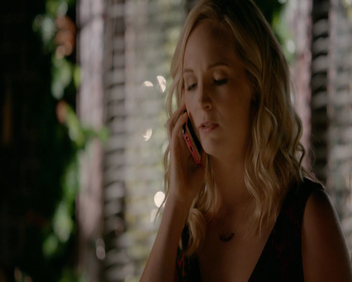 VampireDiaries-dot-nl_VVampireDiaries-dot-nl_VampireDiaries-8x07TheNextTimeIHurtSomebodyItCouldBeYou0294.jpg