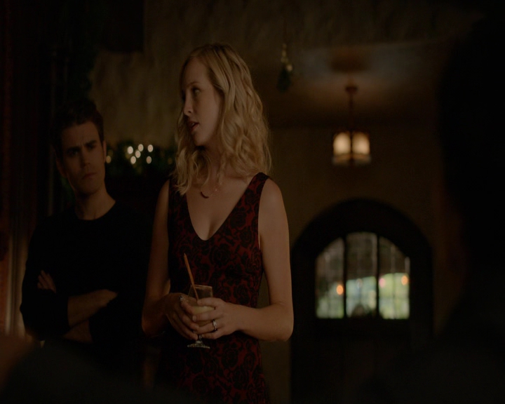 VampireDiaries-dot-nl_VVampireDiaries-dot-nl_VampireDiaries-8x07TheNextTimeIHurtSomebodyItCouldBeYou0377.jpg