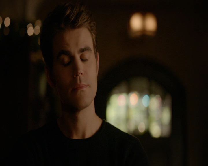 VampireDiaries-dot-nl_VVampireDiaries-dot-nl_VampireDiaries-8x07TheNextTimeIHurtSomebodyItCouldBeYou0383.jpg