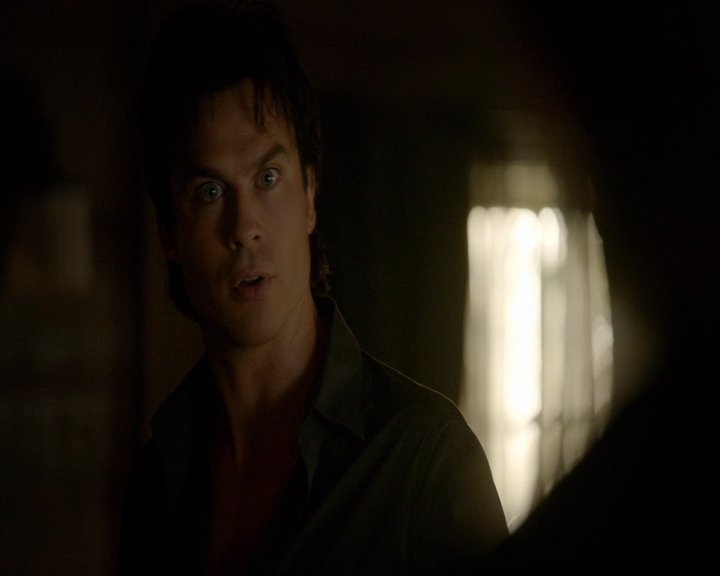 VampireDiaries-dot-nl_VVampireDiaries-dot-nl_VampireDiaries-8x07TheNextTimeIHurtSomebodyItCouldBeYou0401.jpg