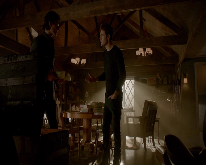 VampireDiaries-dot-nl_VVampireDiaries-dot-nl_VampireDiaries-8x07TheNextTimeIHurtSomebodyItCouldBeYou0411.jpg