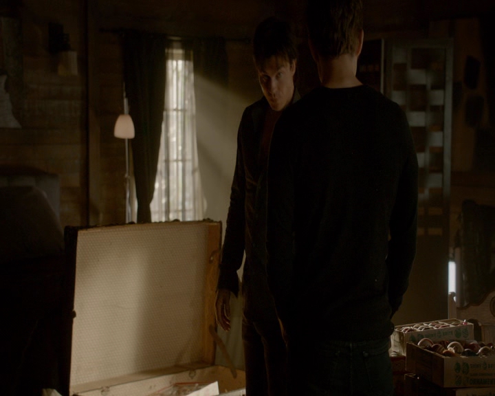 VampireDiaries-dot-nl_VVampireDiaries-dot-nl_VampireDiaries-8x07TheNextTimeIHurtSomebodyItCouldBeYou0413.jpg