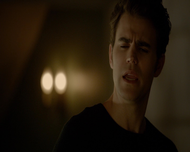 VampireDiaries-dot-nl_VVampireDiaries-dot-nl_VampireDiaries-8x07TheNextTimeIHurtSomebodyItCouldBeYou0422.jpg