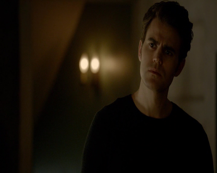 VampireDiaries-dot-nl_VVampireDiaries-dot-nl_VampireDiaries-8x07TheNextTimeIHurtSomebodyItCouldBeYou0425.jpg