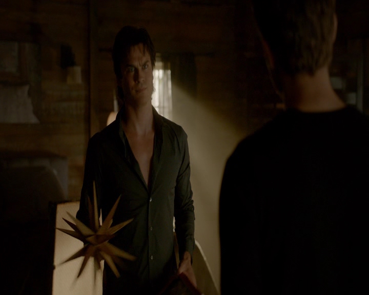 VampireDiaries-dot-nl_VVampireDiaries-dot-nl_VampireDiaries-8x07TheNextTimeIHurtSomebodyItCouldBeYou0427.jpg