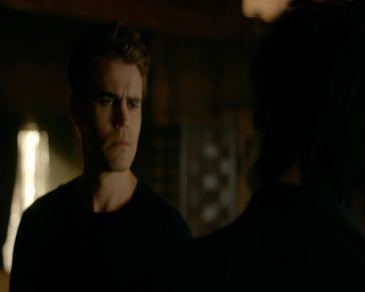 VampireDiaries-dot-nl_VVampireDiaries-dot-nl_VampireDiaries-8x07TheNextTimeIHurtSomebodyItCouldBeYou0437.jpg