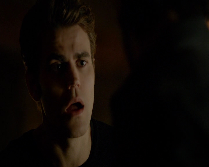 VampireDiaries-dot-nl_VVampireDiaries-dot-nl_VampireDiaries-8x07TheNextTimeIHurtSomebodyItCouldBeYou0438.jpg