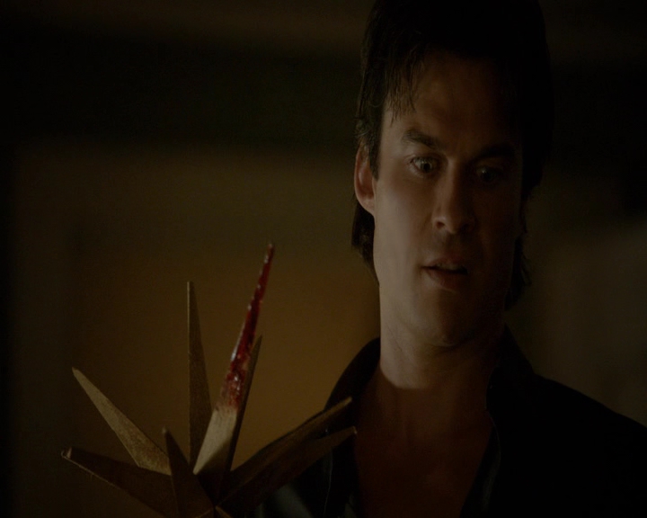 VampireDiaries-dot-nl_VVampireDiaries-dot-nl_VampireDiaries-8x07TheNextTimeIHurtSomebodyItCouldBeYou0445.jpg