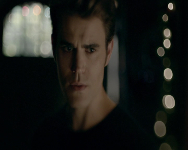 VampireDiaries-dot-nl_VVampireDiaries-dot-nl_VampireDiaries-8x07TheNextTimeIHurtSomebodyItCouldBeYou0518.jpg