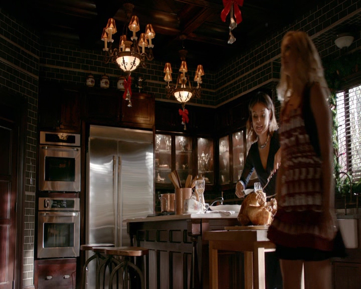 VampireDiaries-dot-nl_VVampireDiaries-dot-nl_VampireDiaries-8x07TheNextTimeIHurtSomebodyItCouldBeYou0568.jpg