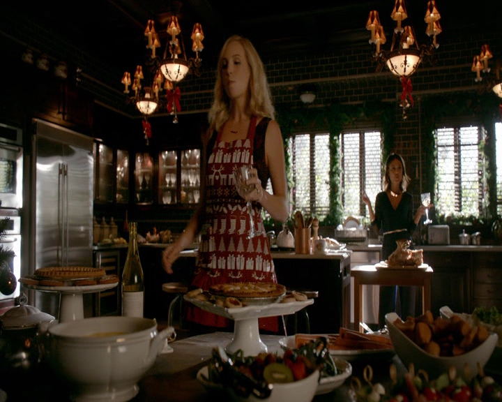 VampireDiaries-dot-nl_VVampireDiaries-dot-nl_VampireDiaries-8x07TheNextTimeIHurtSomebodyItCouldBeYou0604.jpg