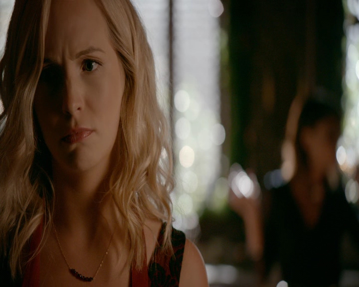 VampireDiaries-dot-nl_VVampireDiaries-dot-nl_VampireDiaries-8x07TheNextTimeIHurtSomebodyItCouldBeYou0610.jpg