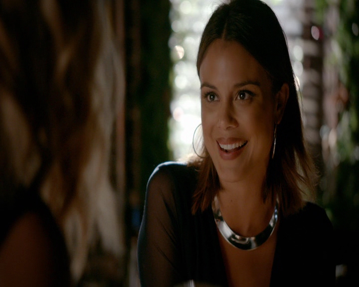 VampireDiaries-dot-nl_VVampireDiaries-dot-nl_VampireDiaries-8x07TheNextTimeIHurtSomebodyItCouldBeYou0623.jpg