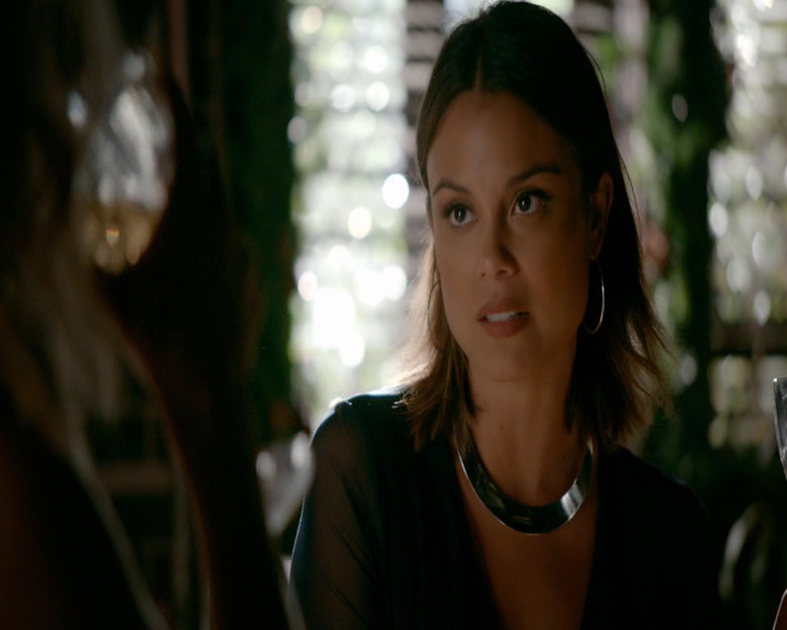 VampireDiaries-dot-nl_VVampireDiaries-dot-nl_VampireDiaries-8x07TheNextTimeIHurtSomebodyItCouldBeYou0628.jpg