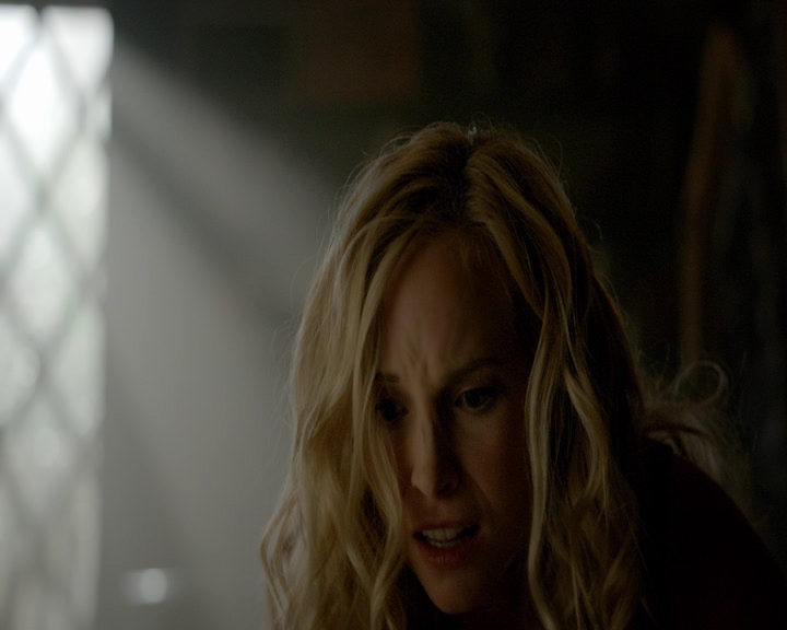 VampireDiaries-dot-nl_VVampireDiaries-dot-nl_VampireDiaries-8x07TheNextTimeIHurtSomebodyItCouldBeYou0689.jpg