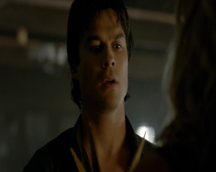 VampireDiaries-dot-nl_VVampireDiaries-dot-nl_VampireDiaries-8x07TheNextTimeIHurtSomebodyItCouldBeYou0726.jpg