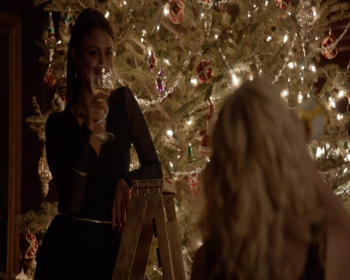 VampireDiaries-dot-nl_VVampireDiaries-dot-nl_VampireDiaries-8x07TheNextTimeIHurtSomebodyItCouldBeYou0787.jpg