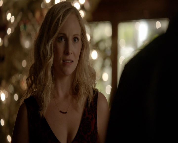 VampireDiaries-dot-nl_VVampireDiaries-dot-nl_VampireDiaries-8x07TheNextTimeIHurtSomebodyItCouldBeYou0799.jpg