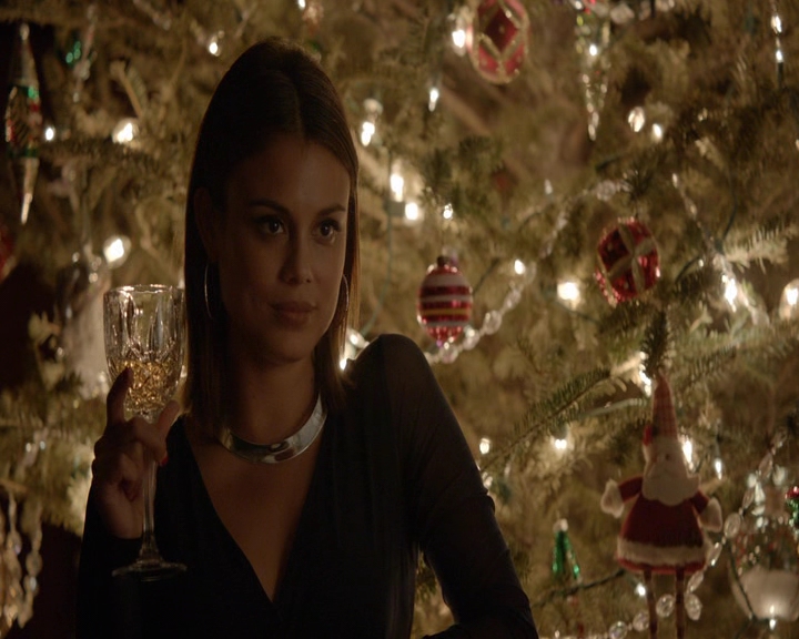 VampireDiaries-dot-nl_VVampireDiaries-dot-nl_VampireDiaries-8x07TheNextTimeIHurtSomebodyItCouldBeYou0806.jpg