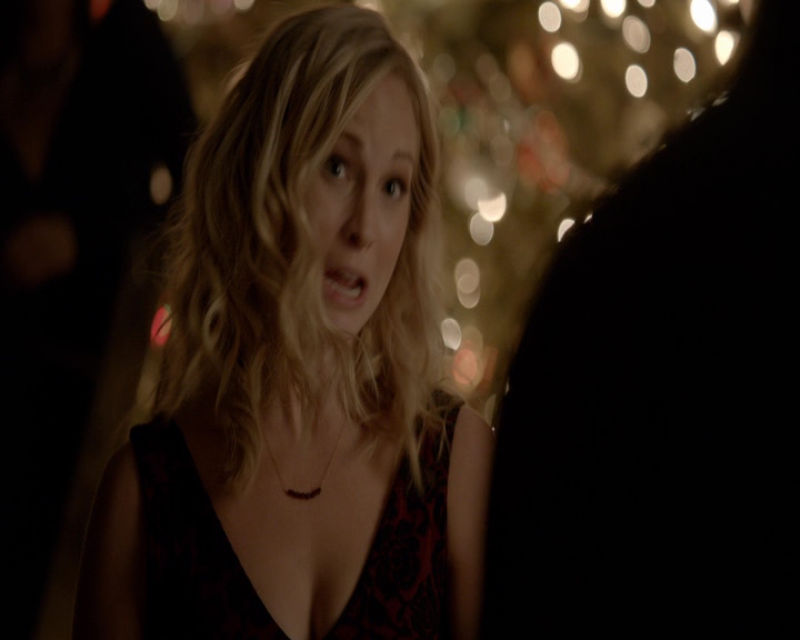 VampireDiaries-dot-nl_VVampireDiaries-dot-nl_VampireDiaries-8x07TheNextTimeIHurtSomebodyItCouldBeYou0807.jpg