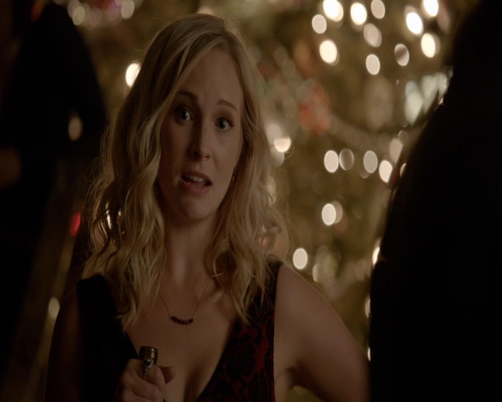 VampireDiaries-dot-nl_VVampireDiaries-dot-nl_VampireDiaries-8x07TheNextTimeIHurtSomebodyItCouldBeYou0810.jpg