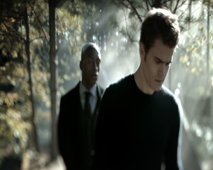 VampireDiaries-dot-nl_VVampireDiaries-dot-nl_VampireDiaries-8x07TheNextTimeIHurtSomebodyItCouldBeYou0823.jpg