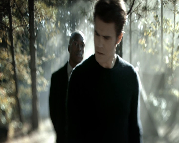 VampireDiaries-dot-nl_VVampireDiaries-dot-nl_VampireDiaries-8x07TheNextTimeIHurtSomebodyItCouldBeYou0824.jpg