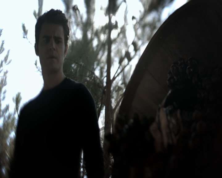 VampireDiaries-dot-nl_VVampireDiaries-dot-nl_VampireDiaries-8x07TheNextTimeIHurtSomebodyItCouldBeYou0833.jpg