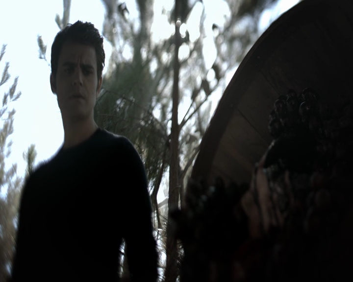 VampireDiaries-dot-nl_VVampireDiaries-dot-nl_VampireDiaries-8x07TheNextTimeIHurtSomebodyItCouldBeYou0835.jpg